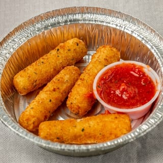 6 Pcs Mozzarella Sticks
